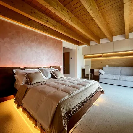 Bioagriturismo Falezze Di Luca Anselmi Farm stay Lione